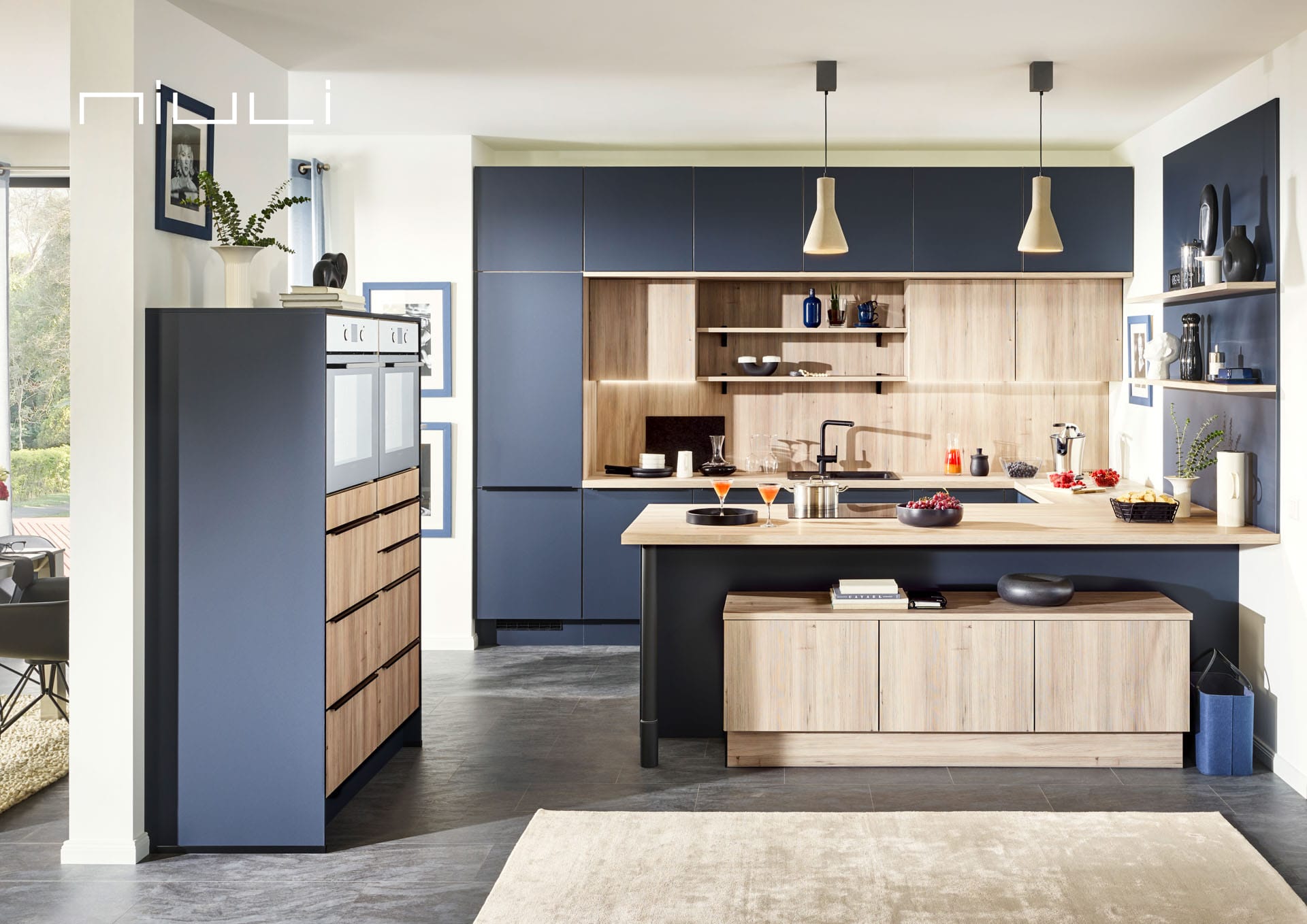 PN210 | 698 Indigo blue super matt & 683 Clay fir